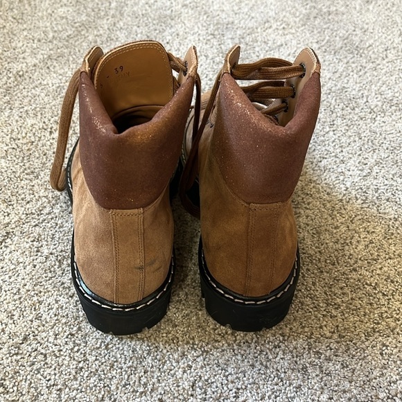 Marc Jacob's Hiking style boots size 8.5-9 - Picture 2 of 5